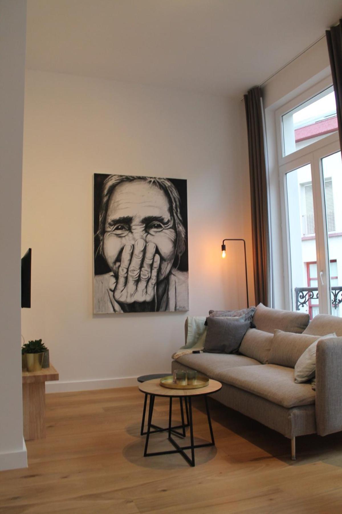 Charming With Cathedral View In On The 2th Floor *